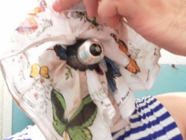 Ce se întâmplă atunci când bagi un bec în gură? Să NU încercaţi aşa ceva acasă! 556077