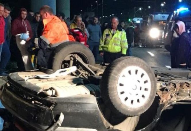 Tragedie la Arad! Doi tineri au murit după ce au sărit cu BMW-ul de pe un pod, răsturnându-se de mai multe ori