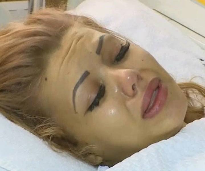 Ultima oră de la spital! Ce se întâmplă cu Beyonce de România, după ce i-au necrozat sânii şi i-au fost scoase silicoanele