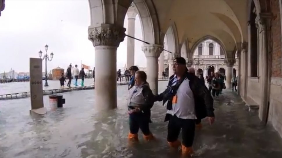 Imagini apocaliptice! Mai mulți morți, în urma inundațiilor din Italia - VIDEO