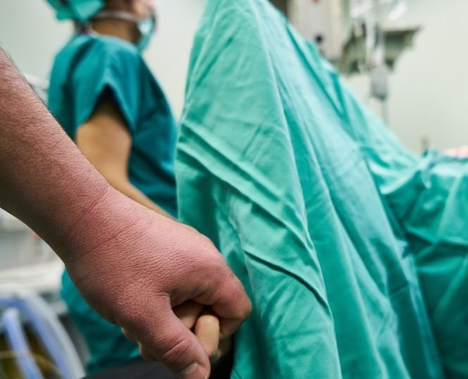 Caz șocant în Germania. Un asistent medical a recunoscut că a ucis 100 de pacienţi