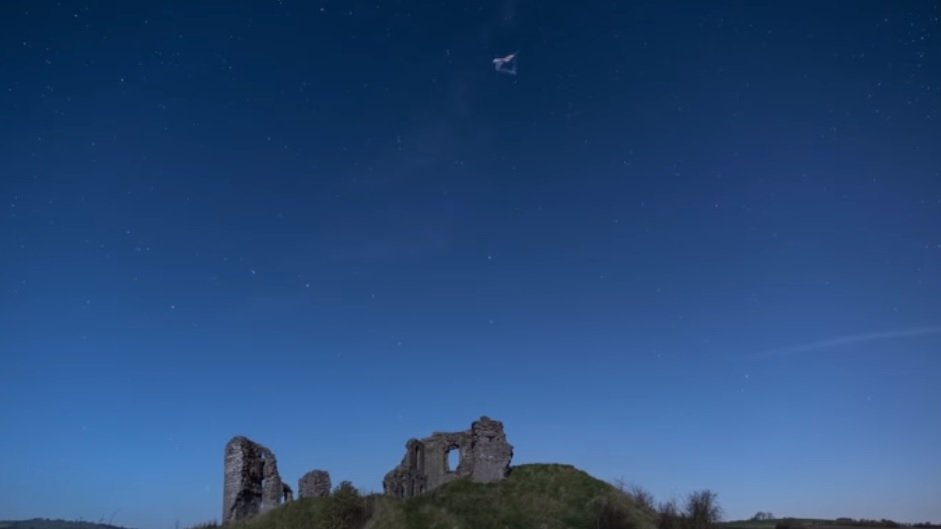 Un britanic a surprins momentul în care un meteor explodează - VIDEO