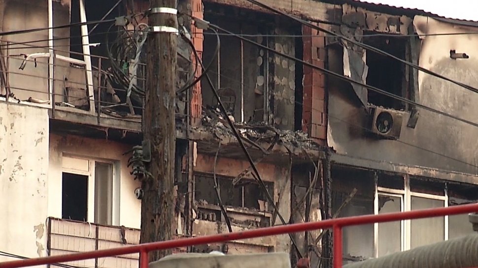 Incendiu puternic într-un apartament din Capitală - VIDEO