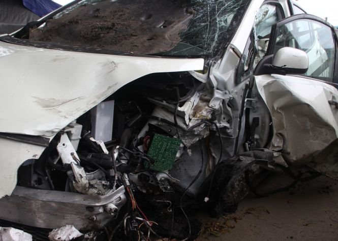Tragedie pe șosea! Un mort şi şase răniţi într-un accident în județul Ialomița