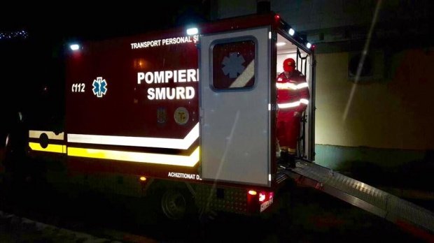 Bărbatul care a suferit arsuri după explozia dintr-un bloc din Roman, a fost transferat la Iași