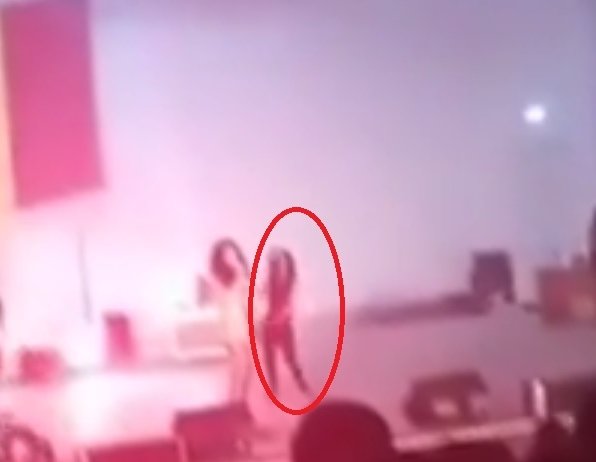 Momentul în care tânăra dansatoare s-a prăbușit pe scena de la Arad - VIDEO
