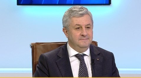 Scandal uriaș în Parlament. Florin Iordache le-a arătat degetul mijlociu de la ambele mâini parlamentarilor din Opoziţie - VIDEO
