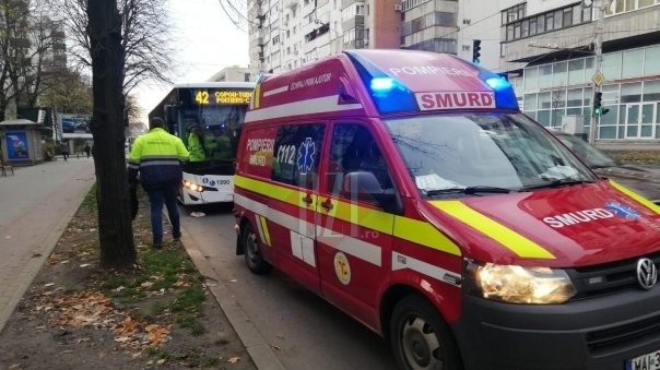Situație scandaloasa în Iași! Un bărbat și-a rupt mâna în autobuz, din cauza unei frâne bruște 