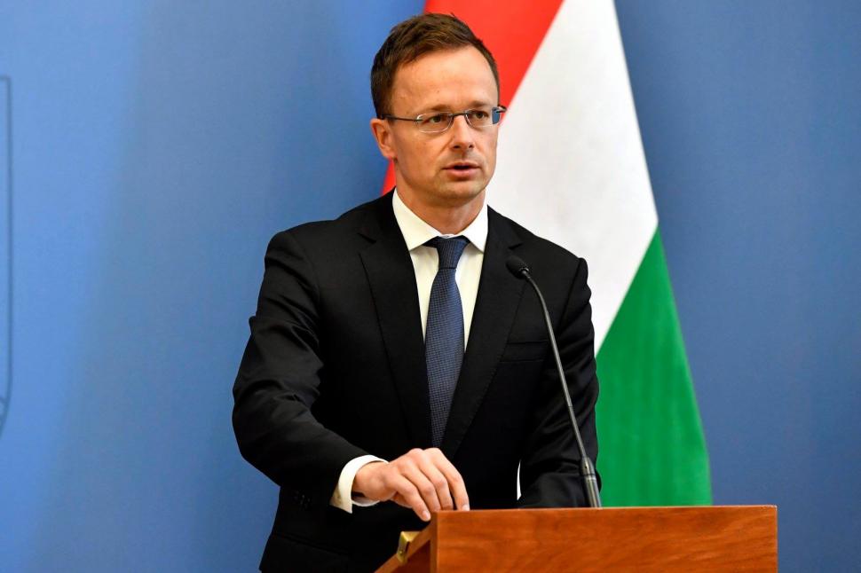 Ministrul de Externe ungar: Dacă va fi vreun fel de atac împotriva României în Parlamentul European, făcut în baza unor opinii părtinitoare sau pe voinţă politică, România poate conta pe susţinerea noastră