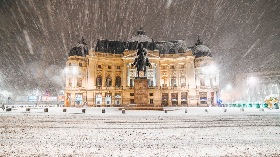 18 noiembrie - București. Fotografii cu prima zăpadă din această iarnă