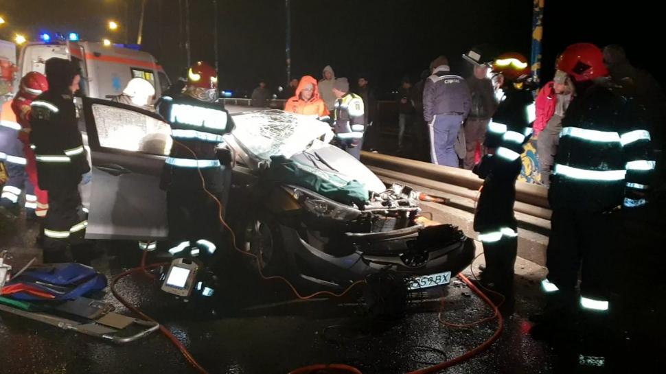 Accident grav în Constanța. Trei persoane, între care şi un copil în vârstă de trei ani, au murit  562485