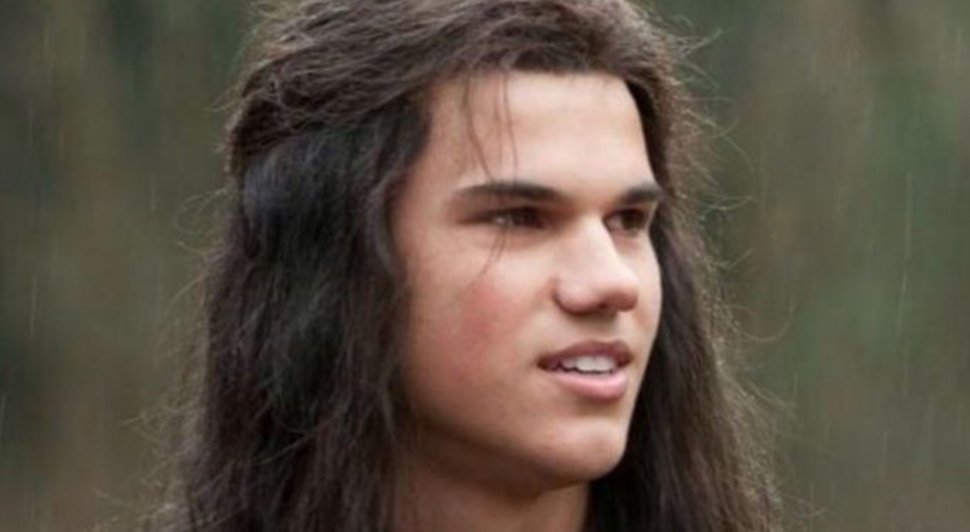 10 ani de la ”Twilight”. Cum arată acum Taylor Lautner, vârcolacul sexy? Este de nerecunoscut și nu a mai reușit să dea lovitura în nicio altă producție!