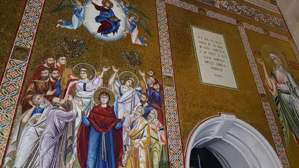 Cum arată acum Catedrala Mântuirii Neamului. Imagini din interior cu o zi înainte de sfințire. FOTO 562901
