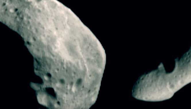 Omenirea este amenințată de doi asteroizi. Unul are mărimea unui teren de fotbal