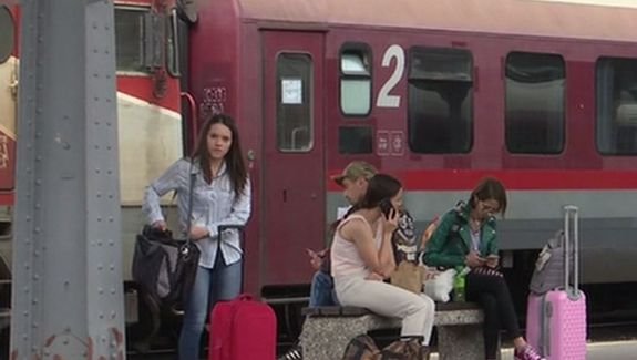 Panică în trenul Timişoara – Iaşi. Zeci de oameni au ieşit din ultimul vagon. Ce s-a întâmplat