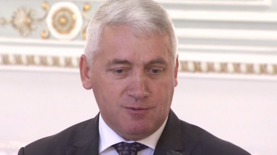 După demisia lui Stănescu, Ţuţuianu face noi declaraţii. Până când va rămâne senator independent