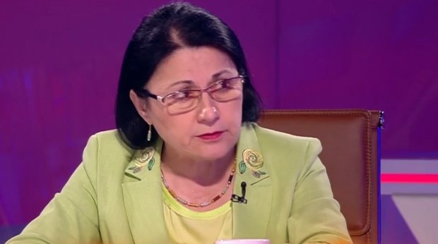 Ecaterina Andronescu neagă varianta lui Iohannis referitor la numirea ei în funcţia de ministru al Educației