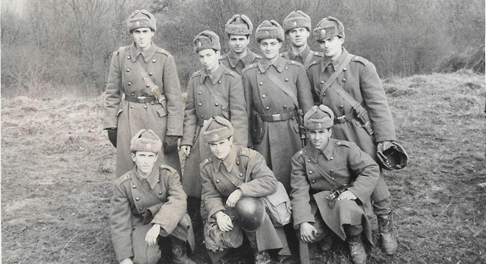 Cum arăta Radu Tudor, acum 30 de ani, când a făcut armata. Imagini de colecție 563993
