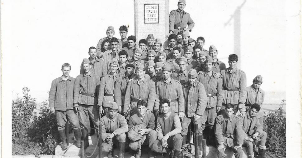 Cum arăta Radu Tudor, acum 30 de ani, când a făcut armata. Imagini de colecție 563994