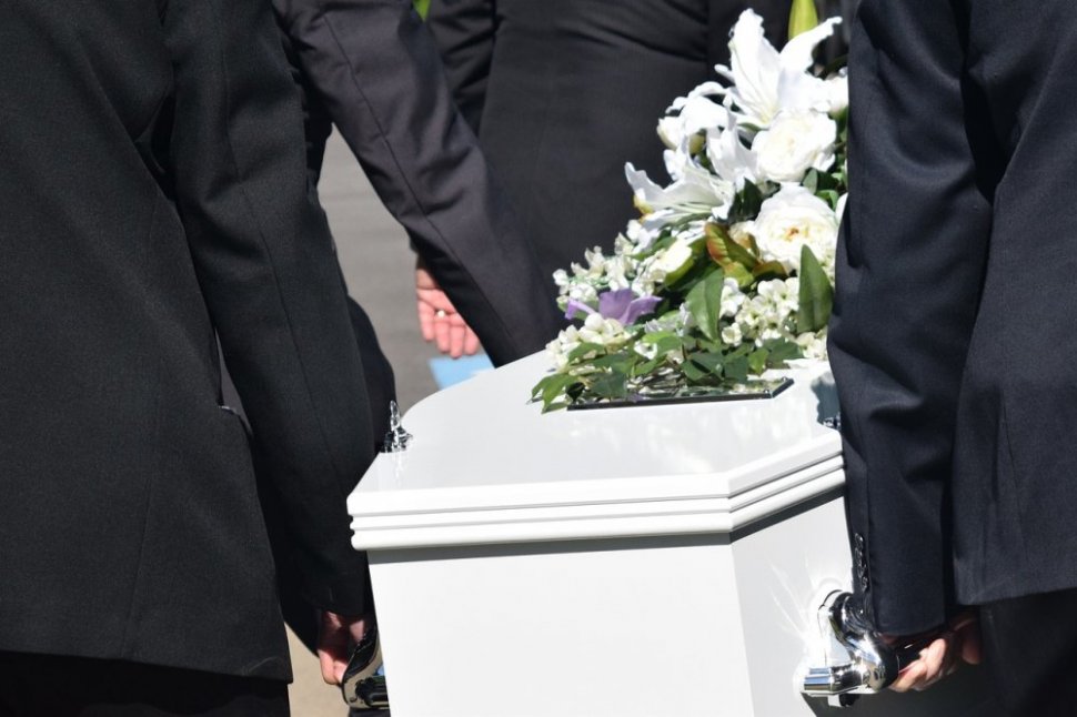 (P) Firma de servicii funerare – ajutor de nădejde ȋn caz de deces