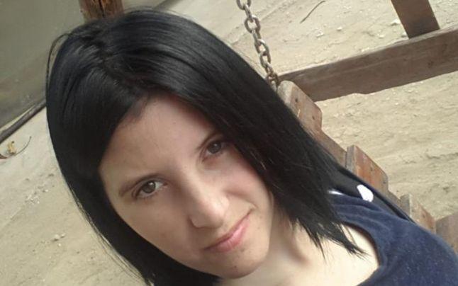 Ea este femeia care şi-a abandonat copilaşii în ger, lângă un spital din Teleorman! Lenuţa are 23 de ani: "La 17 ani a plecat de acasă cu diverşi băieţi" 566168