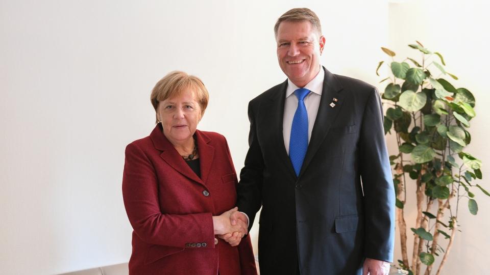 Klaus Iohannis, întrevedere cu Angela Merkel. Ce au discutat cei doi oficiali  566645