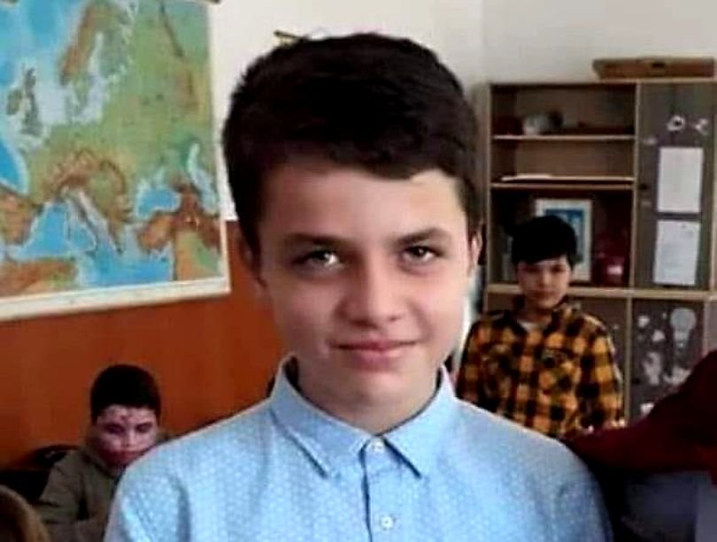 Un elev din Petroșani a dispărut chiar din fața școlii. Apelul disperat al părinților