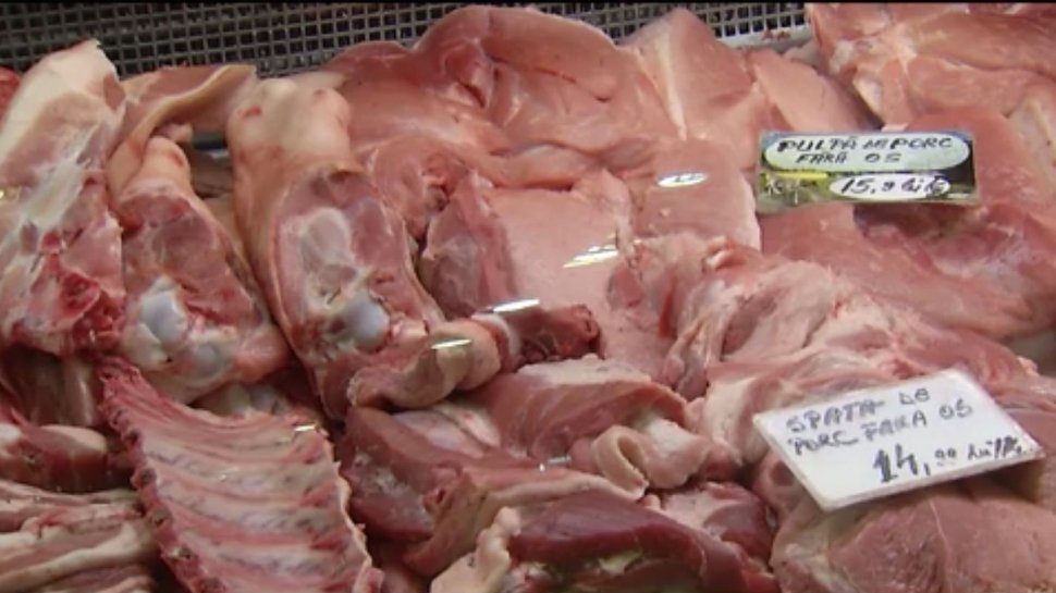 ANSVSA: Carnea de porc din România nu poate fi transportată în statele UE