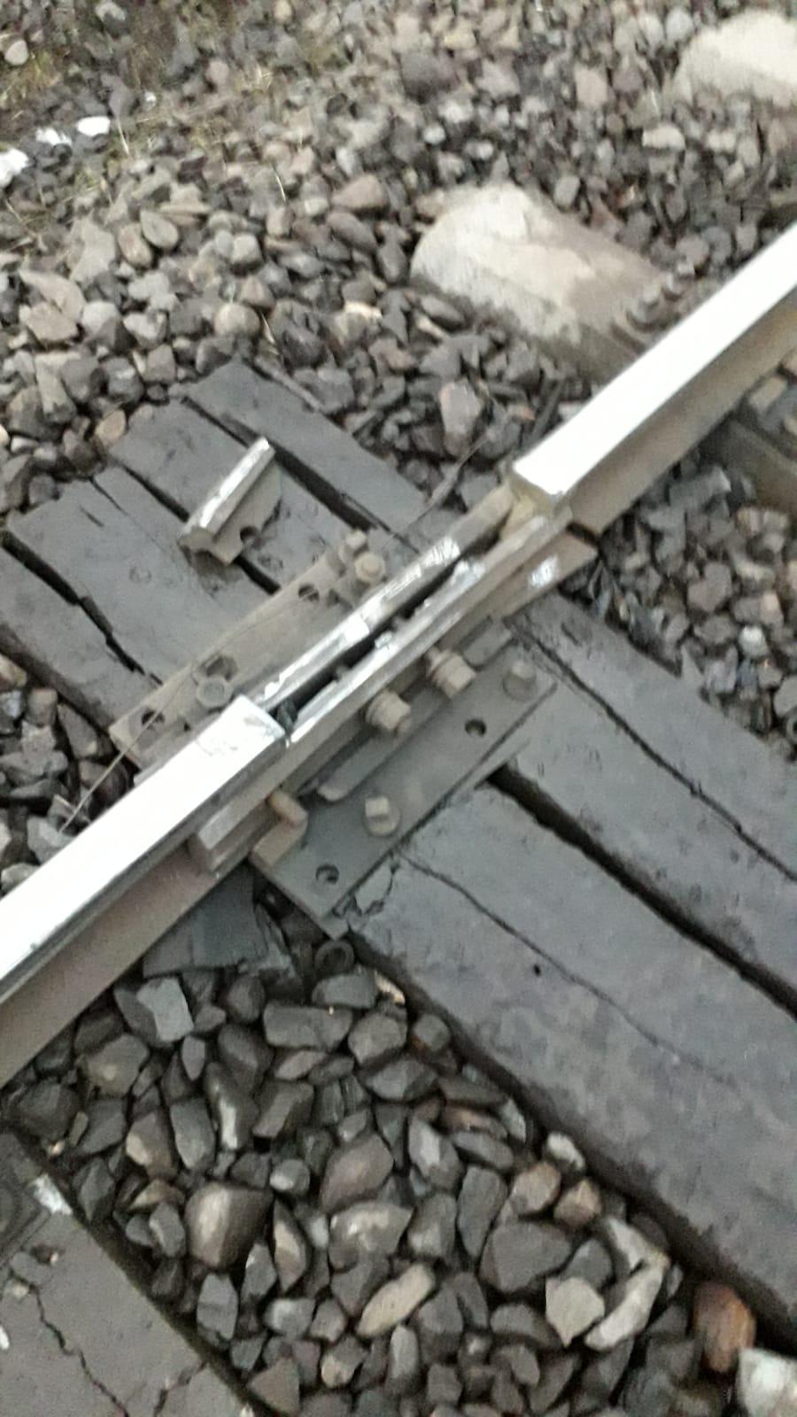 Ministrul Transporturilor, primele măsuri după ce un tren cu 120 de călători a deraiat în județul Hunedoara 568610