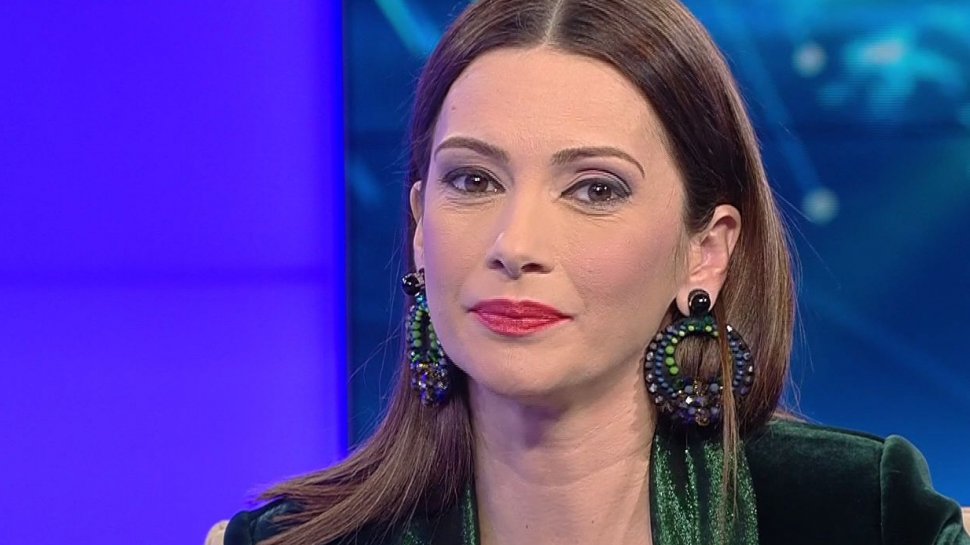 Andreea Berecleanu, cu ochii în lacrimi la Antena 3: Este o surpriză foarte frumoasă