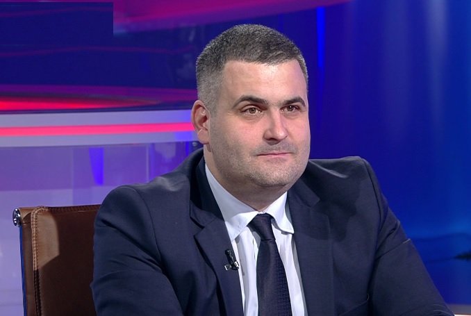 Ministrul Apărării îi răspunde lui Iohannis: „Toate propunerile mele pentru preluarea conducerii Statului Major al Apărării au fost respinse de președinte, fără argumente”