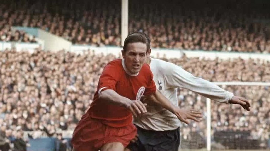 Dublu campion cu Liverpool în anii 60, Peter Thompson, a murit la vârsta de 76 de ani