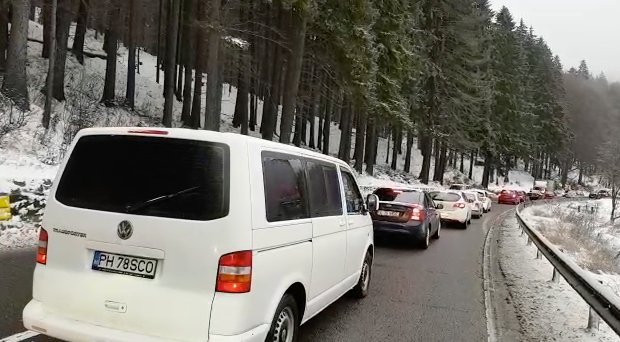 Accident cu cinci victime în Brașov. Traficul pe DN 1 este blocat