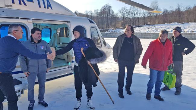 Cum s-a dus îmbrăcat Gigi Becali la Bobotează. Imagini incredibile 570615