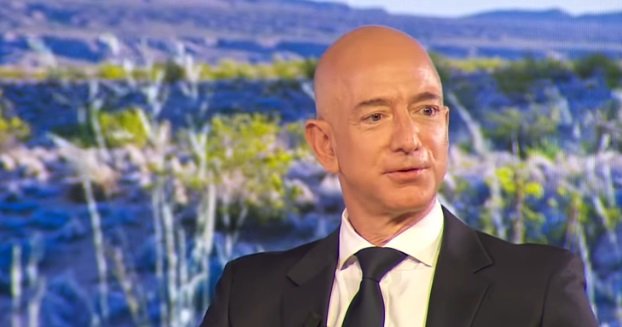 Cel mai bogat om al planetei, Jeff Bezos, fondatorul Amazon, divorțează după 25 de ani