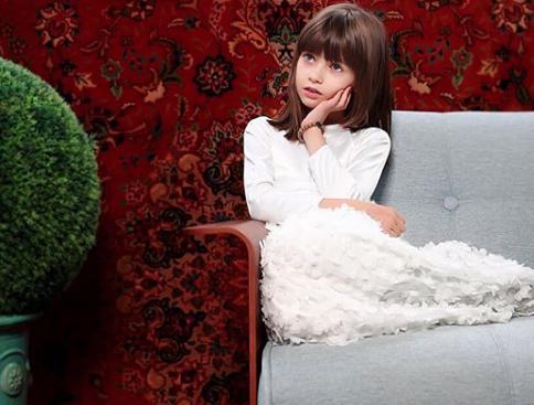 Cum arată fiica Iuliei Albu. Micuţa este copia fidelă a mamei sale 571114