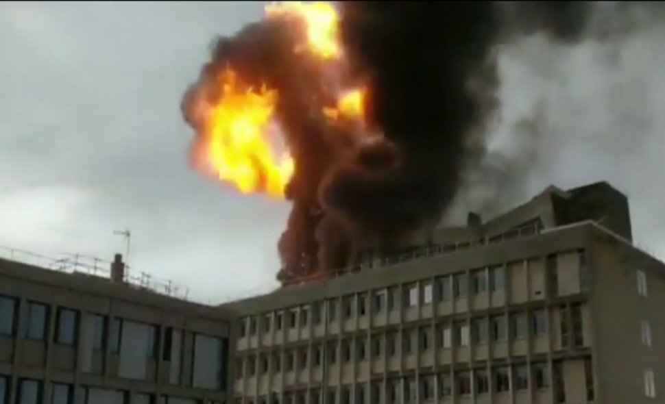 Explozii puternice la o universitate din Franța - VIDEO