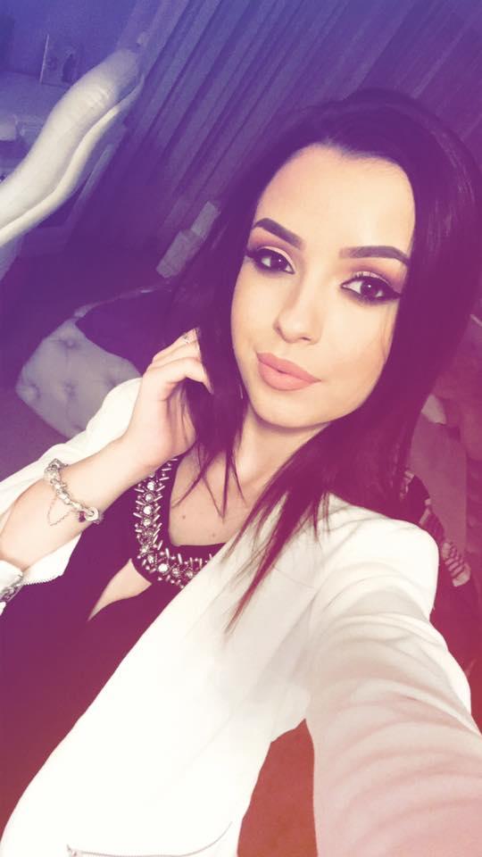 Ea este tânăra ucisă aseară într-un accident de mașină de iubitul ei. Avea doar 20 de ani și era iubită de toată lumea 573158