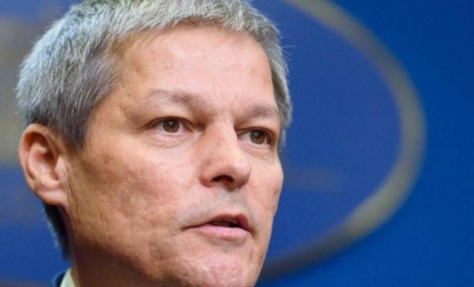 Gruparea #rezist, atac devastator la Dacian Cioloș: „Tu, Dacian Cioloş, nu eşti un om nou. Jos labele de pe România!”