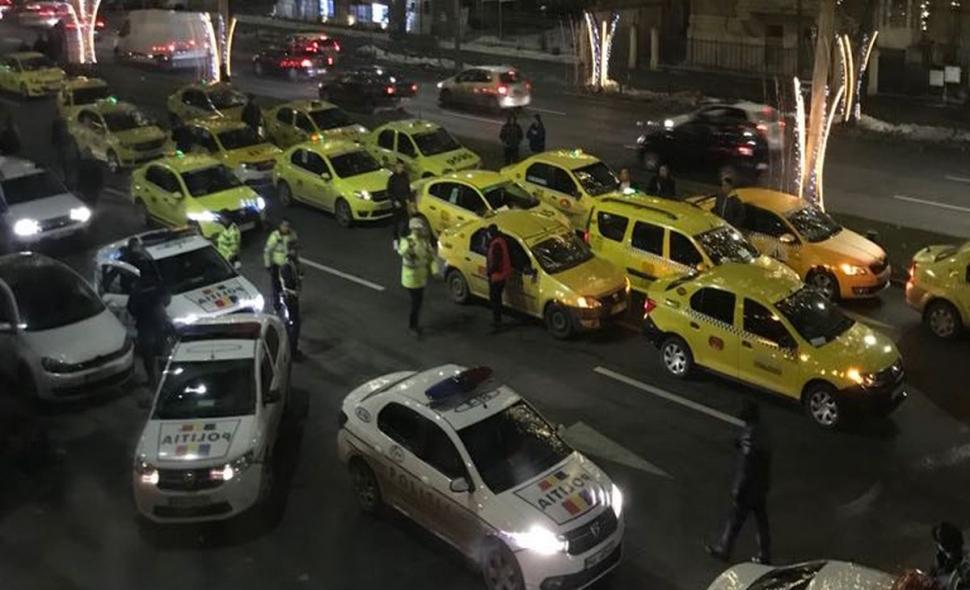 Protest spontan al taximetriștilor. Trafic blocat în centrul Capitalei 573254