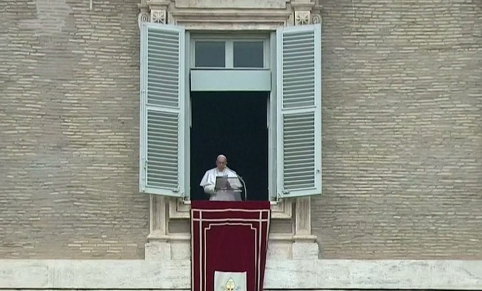 Vaticanul este acuzat că a muşamalizat un scandal sexual