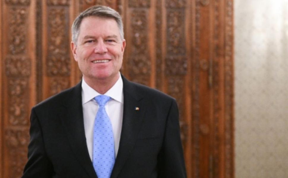 Klaus Iohannis continuă să o ţină în aşteptare pe Viorica Dăncilă în privinţa numirilor din Guvern