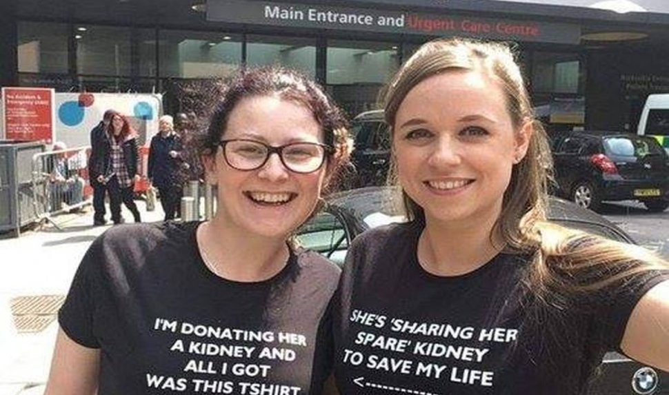 Povestea impresionantă a unei tinere căreia i-a fost donat un rinichi din partea unei străine de pe Facebook. De atunci au devenit cele mai bune prietene