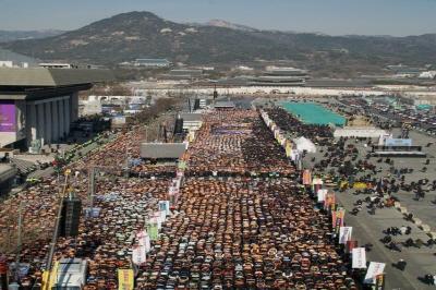 Proteste cu zeci de mii de oameni în Coreea de Sud, faţă de persecuţia religioasă 574944