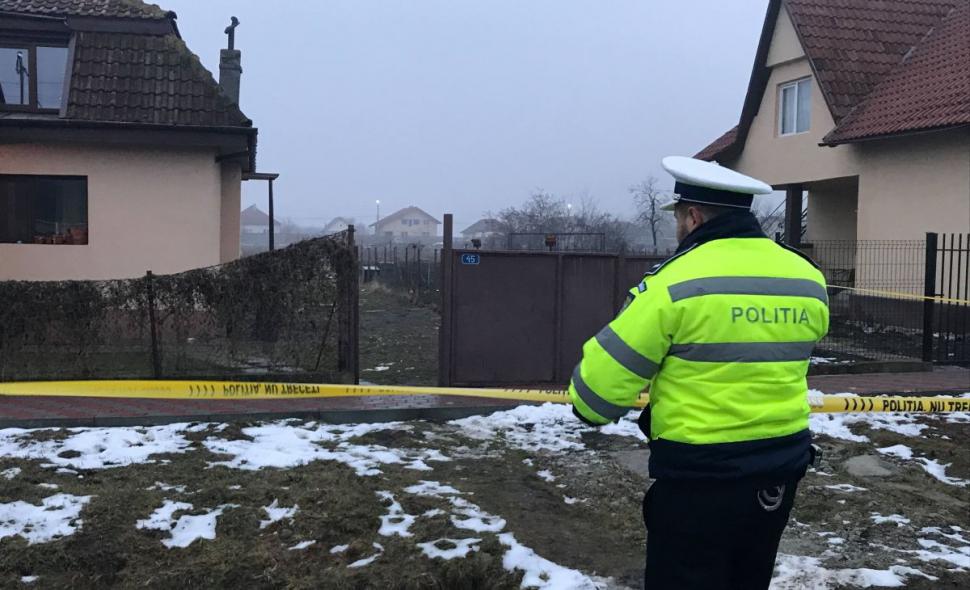 Primele imagini de la locul crimei din Timiș! Un bărbat a fost decapitat în fața copiilor - FOTO 574970