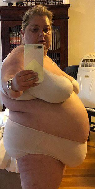 DIETĂ. A reușit să slăbească 57 de kilograme în doar nouă luni, după ce a fost speriată de moarte să se mai uite în oglindă (FOTO) 575660