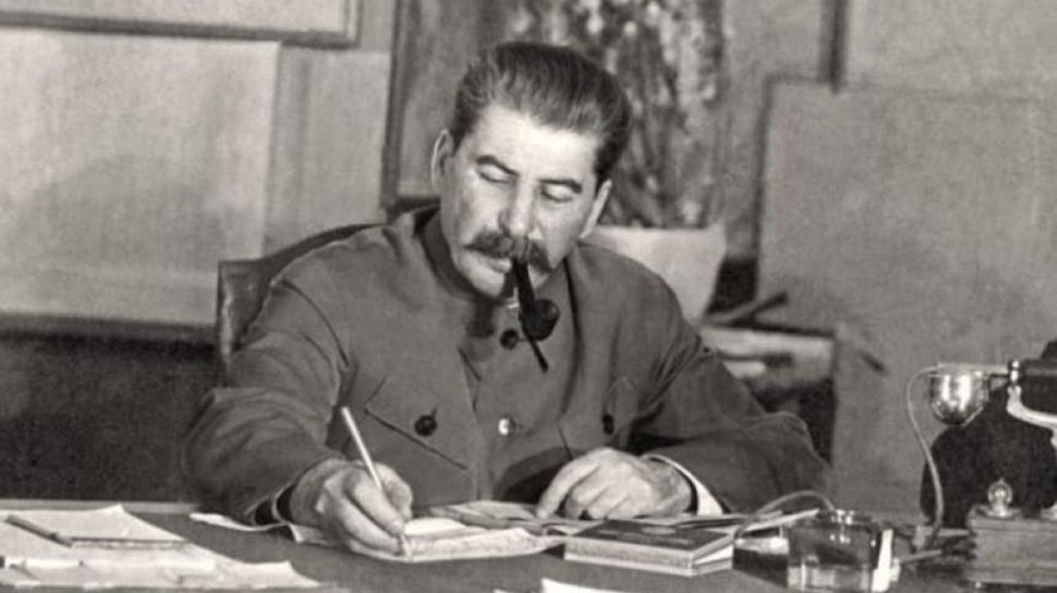 Povestea lui Vlăduț, românul pe care Stalin l-a vrut ginere. "Peste o săptămână mergem în România să te pun președinte". Ce a urmat