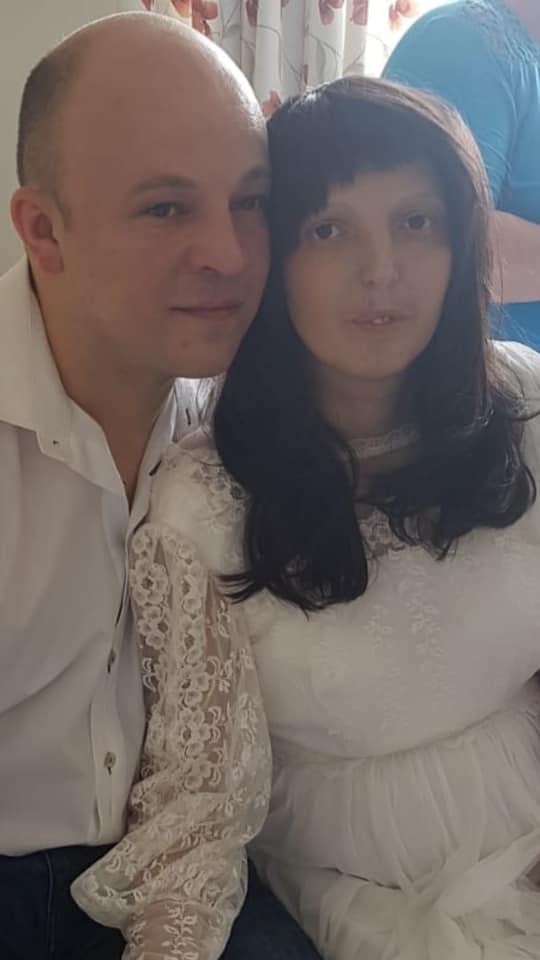 Diana i-a spus „Da” lui Costi pe un pat de spital din București. A știut din prima clipă că este bărbatul cu care vrea să fie toată viața. Știe că poate să-l piardă, dar are un ultim vis în caz că va muri. Toată lumea a plâns când l-a aflat 576316