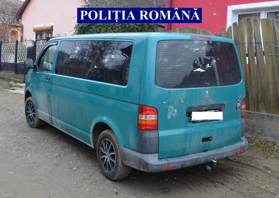 Doi români de 22 de ani au omorât fără milă un bărbat din Germania. Tinerii au fost prinși de polițiștii din Mureș. E incredibil ce au găsit asupra lor 576571