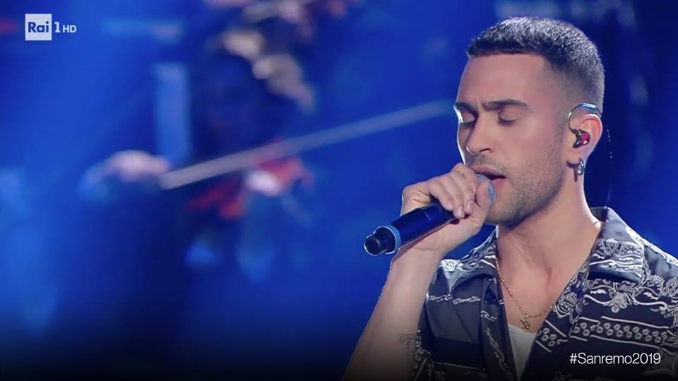 Fiul unui imigrant egiptean, câștigătorul Festivalului de la Sanremo. Alessandro Mahmood va reprezenta Italia la Eurovision 2019. Scandal în seara de gală